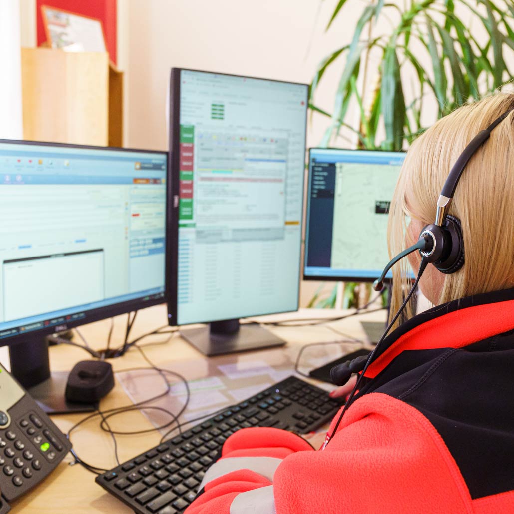 Photo of operator working at Emergency Call Center
